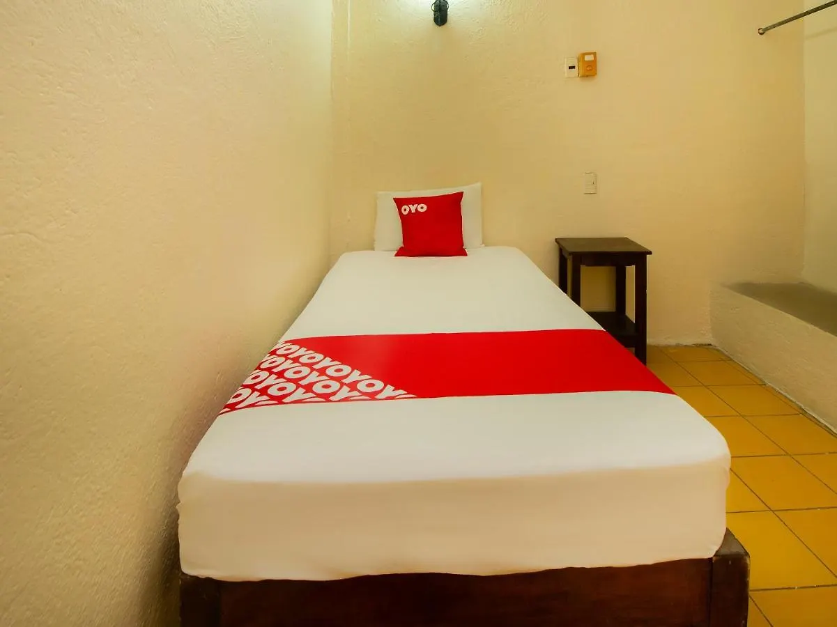 **  Oyo Hotel Bernal Puerto Vallarta Mexico