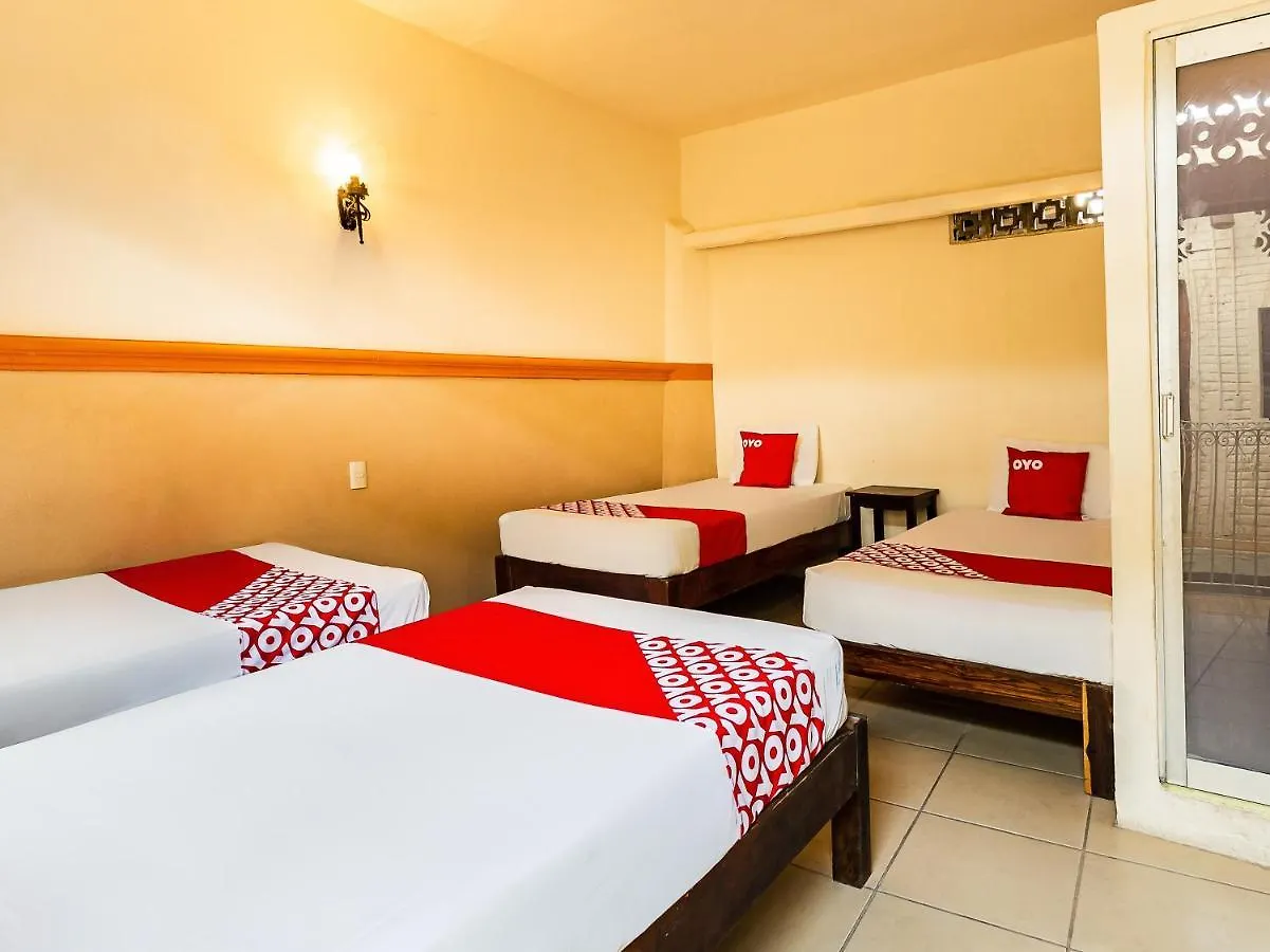Oyo Hotel Bernal Puerto Vallarta 2*,